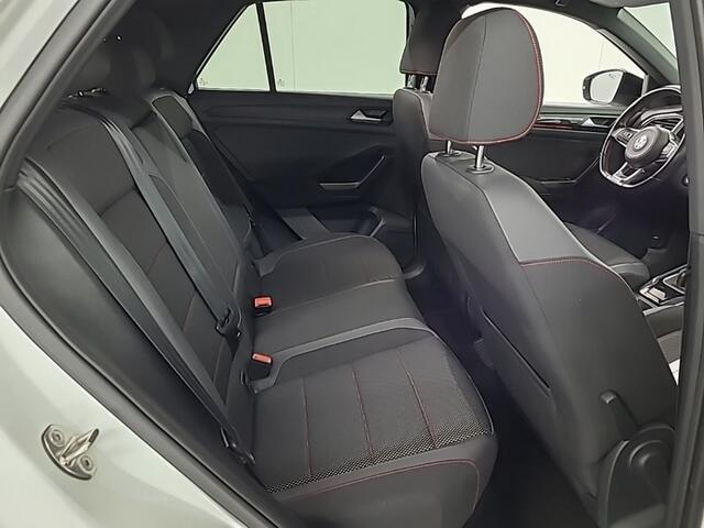 Volkswagen T-Roc 1.5 TSI Sport 150PK R-LINE AUTOM. | LED | NAVI | CAM + PDC V+A | ADAPT. CRUISE