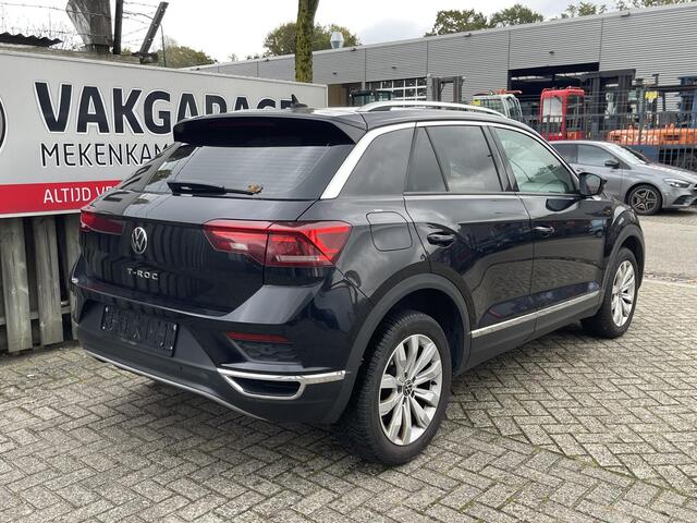 Volkswagen T-Roc 1.5 TSI Sport 17''/LED/Virtual Cockpit/Dodehoek/Keyless/Camera/Elektrische klep/Stoel + stuurverwarming/Adaptieve cruise/PDC v+a