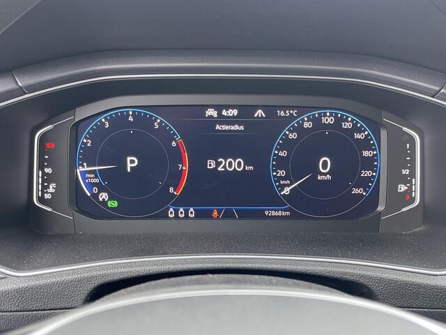 Volkswagen T-Roc 1.5 TSI Sport 17''/LED/Virtual Cockpit/Dodehoek/Keyless/Camera/Elektrische klep/Stoel + stuurverwarming/Adaptieve cruise/PDC v+a