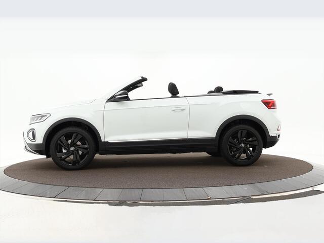 Volkswagen T-Roc Cabrio Style 1.0 115 pk Cabriolet 6 versn. Hand · Black style pakket · Comfort pakket · Multimedia pakket · Prijs is incl Inruilbonus . MEGA SALE