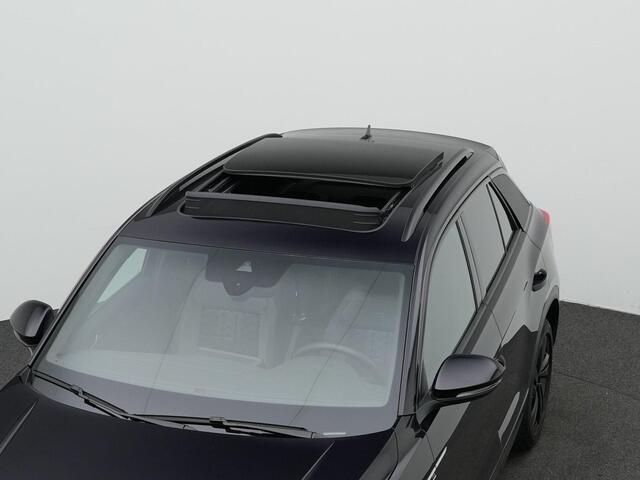 Volkswagen T-Roc 1.5 TSI 150 pk DSG R-Line | Panoramadak | Parkeersensoren voor/achter | Adaptive Cruise