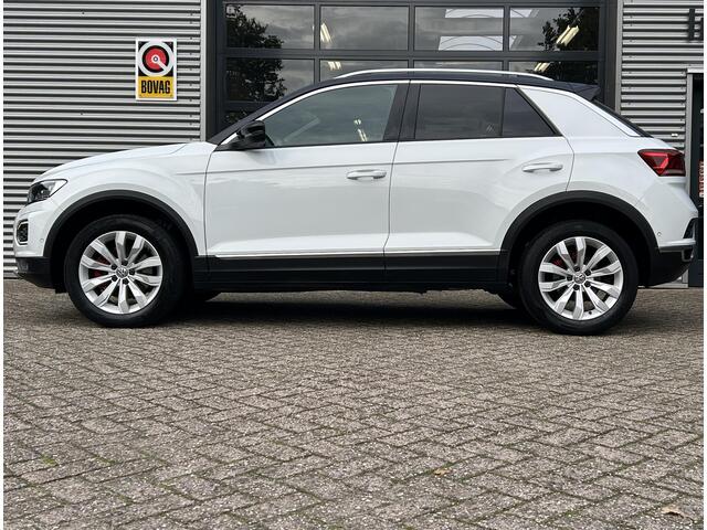 Volkswagen T-Roc 1.5 TSI Sport 150PK l Virtuele Cockpit l Navi l Camera l Nap l LED