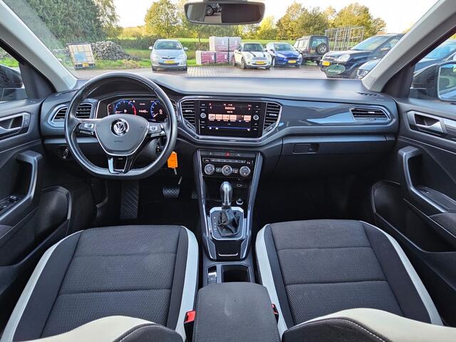 Volkswagen T-Roc 1.5 TSI Sport Business R | Automaat | Trekhaak | Lane Assist | Blind Spot | LED | Navi | ACC | PDC | Winterpakket | Virtual Cockpit |