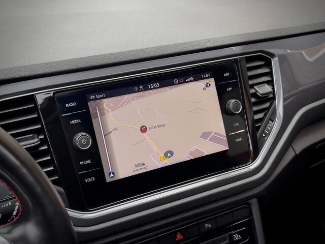 Volkswagen T-Roc 1.5 TSI AUT7 SPORT R-LINE PANODAK NAVI CAMERA DIGI-DASH APPLE-CARPLAY LED LMV PDC