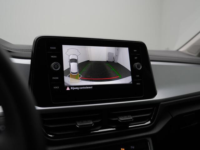 Volkswagen T-Roc 1.5 TSI 150 pk DSG Life Edition | Achteruitrijcamera | Adaptive Cruise | Carplay | Side Assist