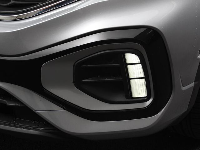 Volkswagen T-Roc 1.5 TSI 150pk Automaat R-Line Digitale Cockpit Climate Control Camera Navigatie Apple Carplay/Android Auto Lichtmetalen Velgen Parkeer sensoren Dab Led Adaptive Cruise Control