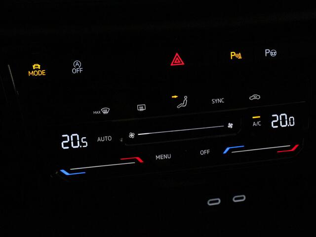 Volkswagen T-Roc 1.5 TSI 150pk Automaat R-Line Digitale Cockpit Climate Control Camera Navigatie Apple Carplay/Android Auto Lichtmetalen Velgen Parkeer sensoren Dab Led Adaptive Cruise Control