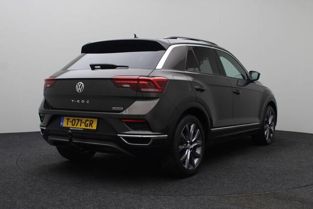 Volkswagen T-Roc 2.0 TSI 4Motion Sport 2019 | Airco | Apple/Android Carplay | Navigatie | Stuurwiel & Stoelverwarming | Panoramadak | Trekhaak Afneembaar | Bose Audio | 2 Sleutels | Onderhoudshistorie
