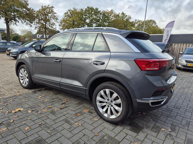 Volkswagen T-Roc 1.5 TSI Style Business