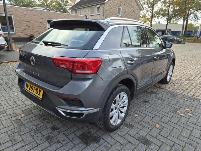 Volkswagen T-Roc 1.5 TSI Style Business