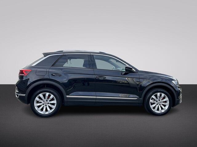 Volkswagen T-Roc 1.5 TSI Sport | Virtual Cockpit | Winterpakket | Dodehoek Detectie | Carplay | Achteruitrijcamera |