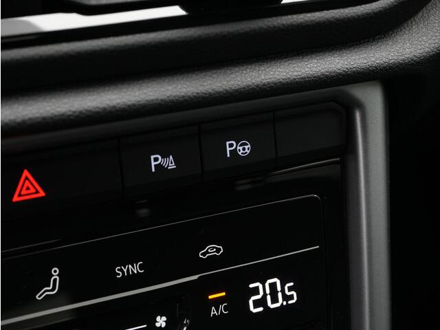 Volkswagen T-Roc 1.5 TSI 150 pk DSG R-Line | IQ Light | Black Style | Adaptive Cruise | Park Assist | Apple Carplay/Android Auto | DAB | 18 inch