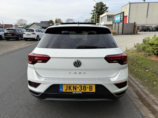 Volkswagen T-Roc 1.5 TSI 150PK DSG SportoPanooTrekhaak