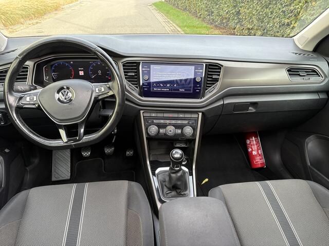 Volkswagen T-Roc 1.0 TSI Sport / PANORAMADAK / CARPLAY / CRUISE / 141dkm!