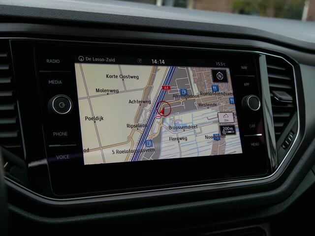 Volkswagen T-Roc 1.5 TSI 150PK Automaat Style Business | PANODAK | CAMERA | CARPLAY |