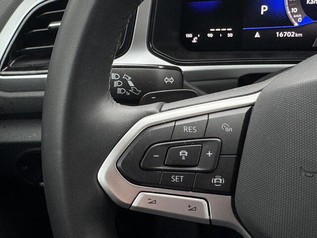 Volkswagen T-Roc 1.5 TSI Life Edition 150pk automaat | Camera | Parc Assist