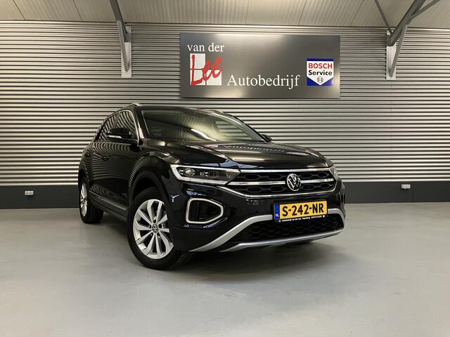 Volkswagen T-Roc 1.5 TSI STYLE/IQ DRIVE/IQ LIGHT/ TREKHAAK/17 INCH/ENZ