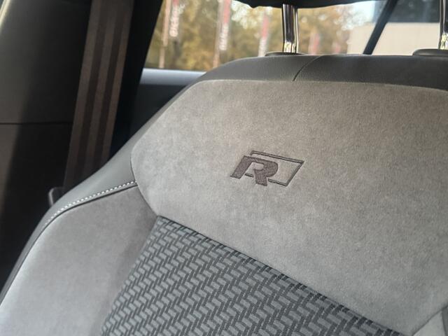 Volkswagen T-Roc 1.5 TSI 150pk R-LINE | NAVI | 3x R-LINE | CARPLAY |