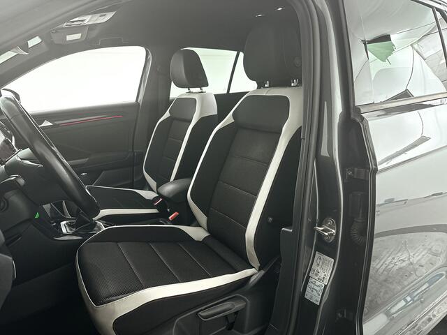 Volkswagen T-Roc 1.5 TSI Sport R-line | Parkeercamera | Stoelverwarming