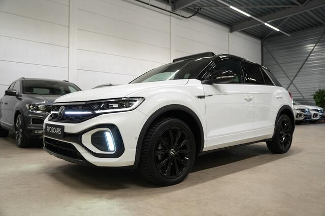 Volkswagen T-Roc 1.5 TSI R-Line * Pano - Trekhaak - IQ Light - Keyless - Beats - Camera - ACC *