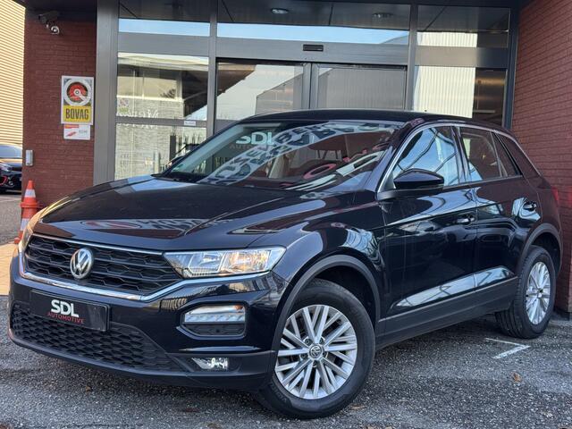 Volkswagen T-Roc 1.0 TSI Style // APPLE CARPLAY - ANDROID AUTO // PDC // CLIMA // STOELVERWARMING //
