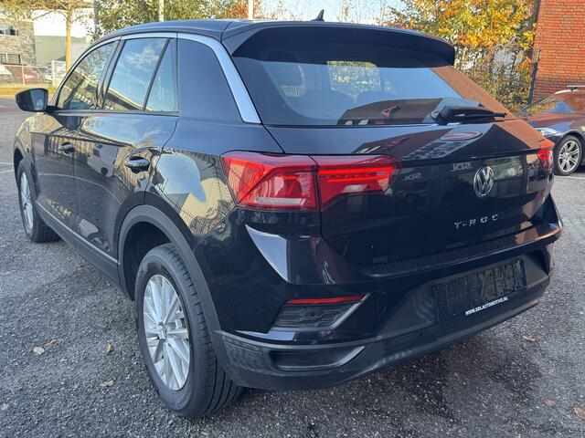Volkswagen T-Roc 1.0 TSI Style // APPLE CARPLAY - ANDROID AUTO // PDC // CLIMA // STOELVERWARMING //