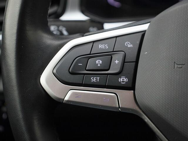 Volkswagen T-Roc 1.0TSI/110PK Life · Apple/Android Car Play · Parkeersensoren · LED · Garantie tot 01-01-2027 of 100.000km