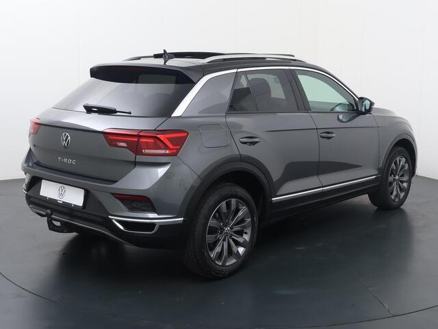Volkswagen T-Roc 1.5 TSI Sport | 150 PK | Automaat | Trekhaak | Panoramadak | Adaptive cruise control |