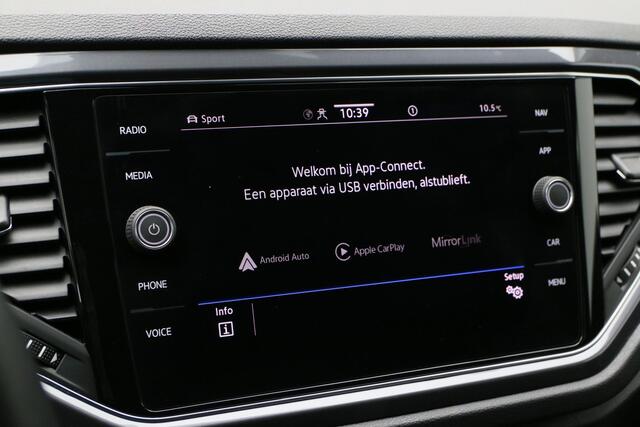 Volkswagen T-Roc 1.5 TSI 150 pk DSG Sport Business R / R-Line | Panoramadak | Trekhaak | Achteruitrijcamera | Stoelverwarming | Navigatie