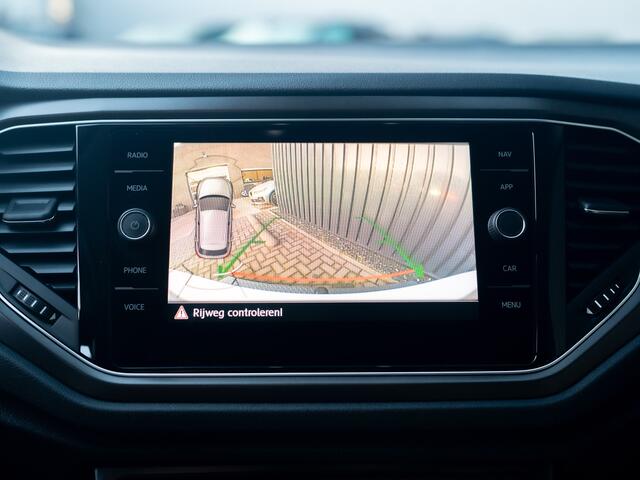 Volkswagen T-Roc 1.5 TSI 150Pk DSG Sport | Camera | Trekhaak afnb. | Leder | Stoelverw. | Side Assist | Prijs Rijklaar!!