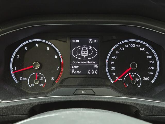 Volkswagen T-Roc 1.5 TSI Style Business | DSG | Camera | Pano | Clima |*