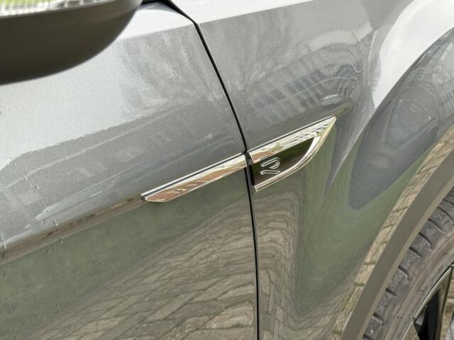 Volkswagen T-Roc 1.5 TSI R-Line Panorama | ACC | Stuur/stoelverwarming