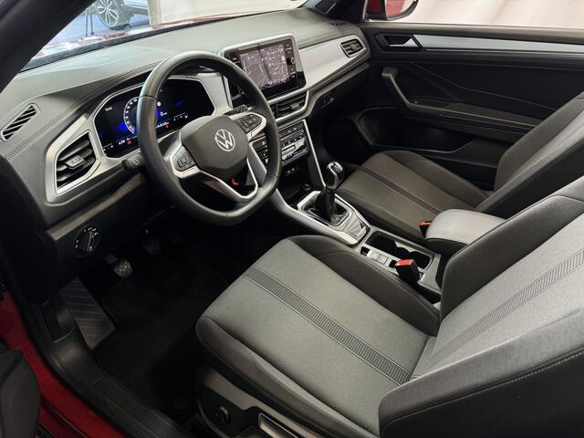 Volkswagen T-Roc Cabrio TSI VIR.COCKPIT CARPLAY NAVI IQ.LED STOEL/STUUR.VERW DAB ADAP.CRUISE 05/2024 "Volkswagen rijden begint bij Topautos.nl - 75 topmodellen direct op voorraad!"