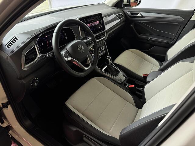 Volkswagen T-Roc 1.5 TSI 150PK STYLE PLUS BI-TONE INTERIEUR ALCANTARA IQ. ELEK.KLEP ADAP.CRUISE VIR.COCKPIT CAMERA STOEL/STUUR VERW. 17''LMV 06/2024