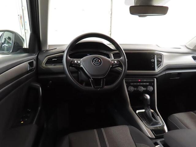 Volkswagen T-Roc 1.5 TSI STYLE BUSINESS I AUTOMAAT I TREKHAAK I P-CAMERA I STOELVERWARMING