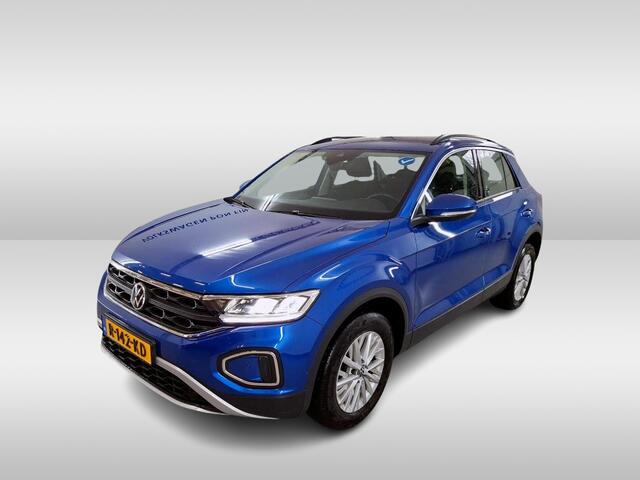 Volkswagen T-Roc 1.0 TSI Life Business Navigatie / Parkeersensoren / Trekhaak afneembaar / App-connect / Digital Cockpit