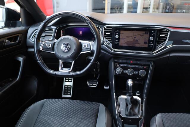 Volkswagen T-Roc 1.5 TSI Sport Business R 110KW-150PK DSG, 4 Seizoenenbanden, Dodehoek sensor, R Line in en exterieur, digital cockpit, panoramadak, navigatie, DAB+, winterpakket met stoelverwarming spiegel pakket privacy glas chrome dakrail led koplampen adaptieve cruise