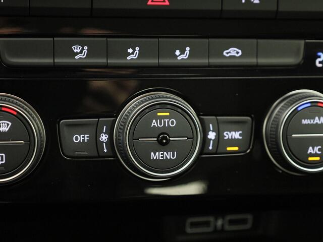 Volkswagen T-Roc 1.0 TSI 115pk Style · Apple/Android Car Play · ACC · Afneembare Trekhaak · Climatronic · 16"Velgen ·