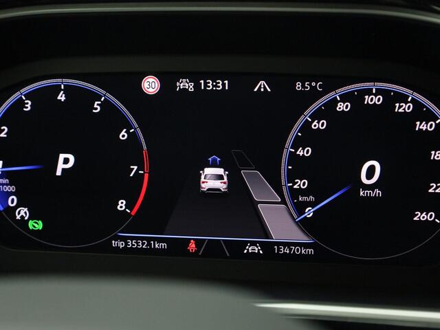 Volkswagen T-Roc 1.5TSI/150PK R-Line DSG · Apple/Android · Camera + Parkeersensoren · Stoelverwarming · Garantie tot maart 2027