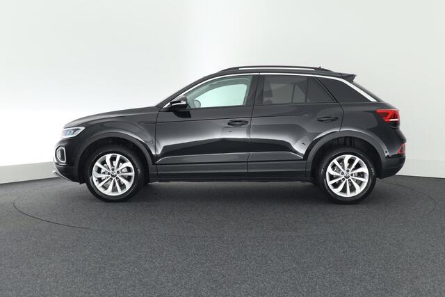 Volkswagen T-Roc 1.5 TSI 150pk DSG Life Edition Stoelverwarming Camera Keyless Led Navigatie