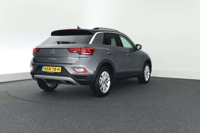 Volkswagen T-Roc 1.5 TSI 150pk DSG Life Edition Stoelverwarming Camera Keyless Led Navigatie