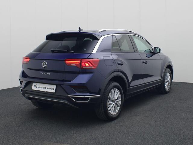Volkswagen T-Roc 1.5TSI/150PK DSG Style Business · Navigatie · Stoelverwarming · Apple/Android
