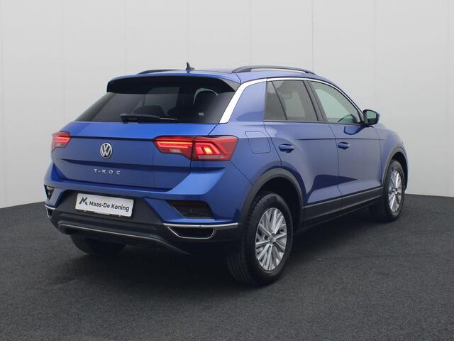 Volkswagen T-Roc 1.0TSI/115PK Style · Navigatie · Apple/Android Car Play · Parkeersensoren