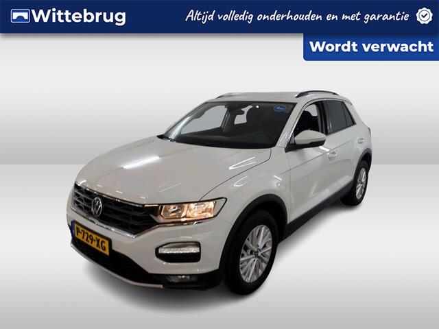 Volkswagen T-Roc 1.0 TSI Style Business / App connect / Parkeersensoren V+A / Climate controle / Stoelverwarming /