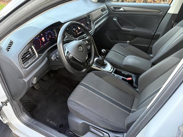 Volkswagen T-Roc 1.0 TSI Style / AIRCO / NAVI / CRUISE