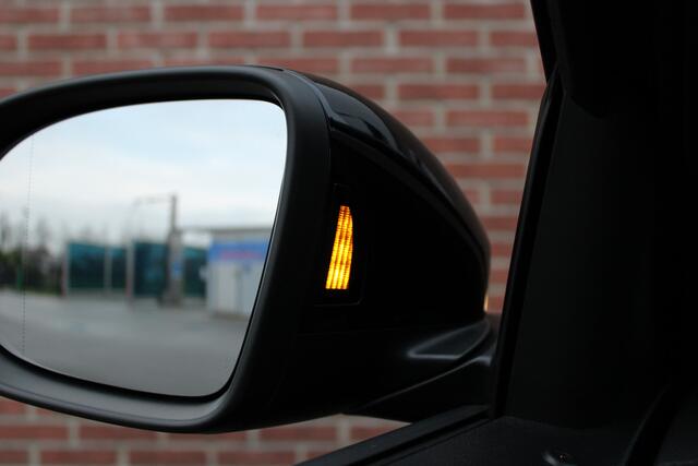 Volkswagen T-Roc 1.5 TSI 150PK DSG Style |I.Q. LIGHTS|ACC|KEYLESS|CARPLAY|