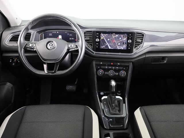 Volkswagen T-Roc 1.5 TSI Sport 150 pk Automaat (DSG) | Navigatie | Panoramadak | Parkeersensoren | Adaptieve cruise control | Keyless |