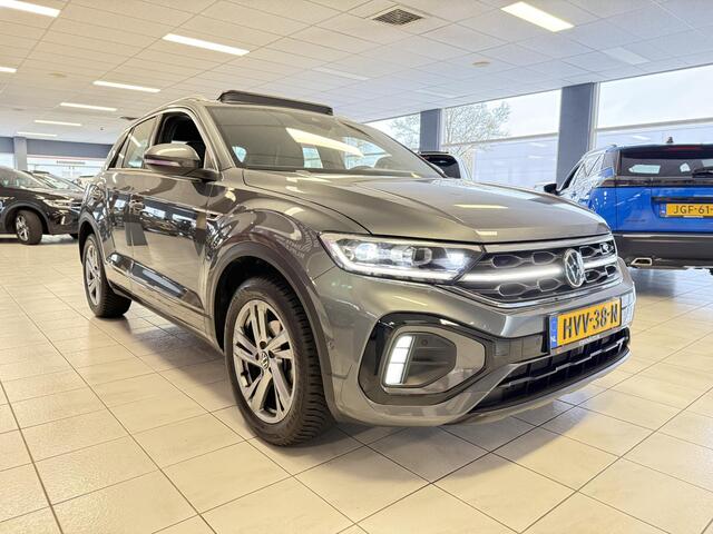 Volkswagen T-Roc 1.5 TSI R-Line DSG *PANO*IQ*APP*MATRIX*LM17*