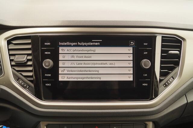 Volkswagen T-Roc 1.5 TSI 150pk DSG Style -NAVI-ECC-CAM-PDC-