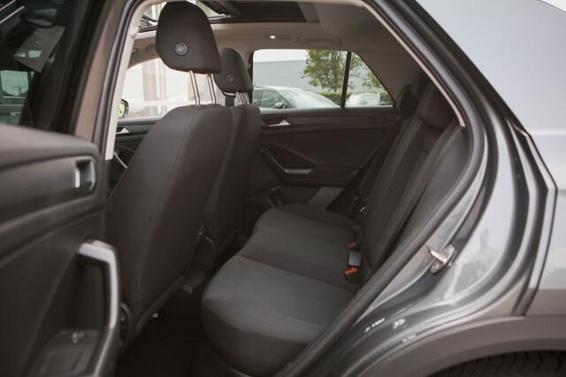 Volkswagen T-Roc 1.0 TSI Sport | Pano |